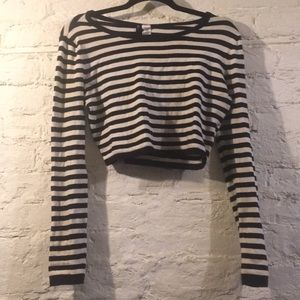 Black and White Long Sleeved Crop Top